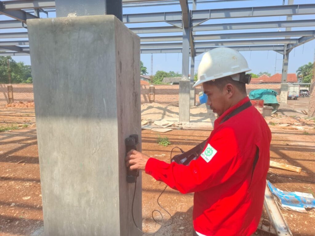 Manajemen konstruksi sebagai seni kepemimpinan dan ilmu teknik oleh Tim Anabel