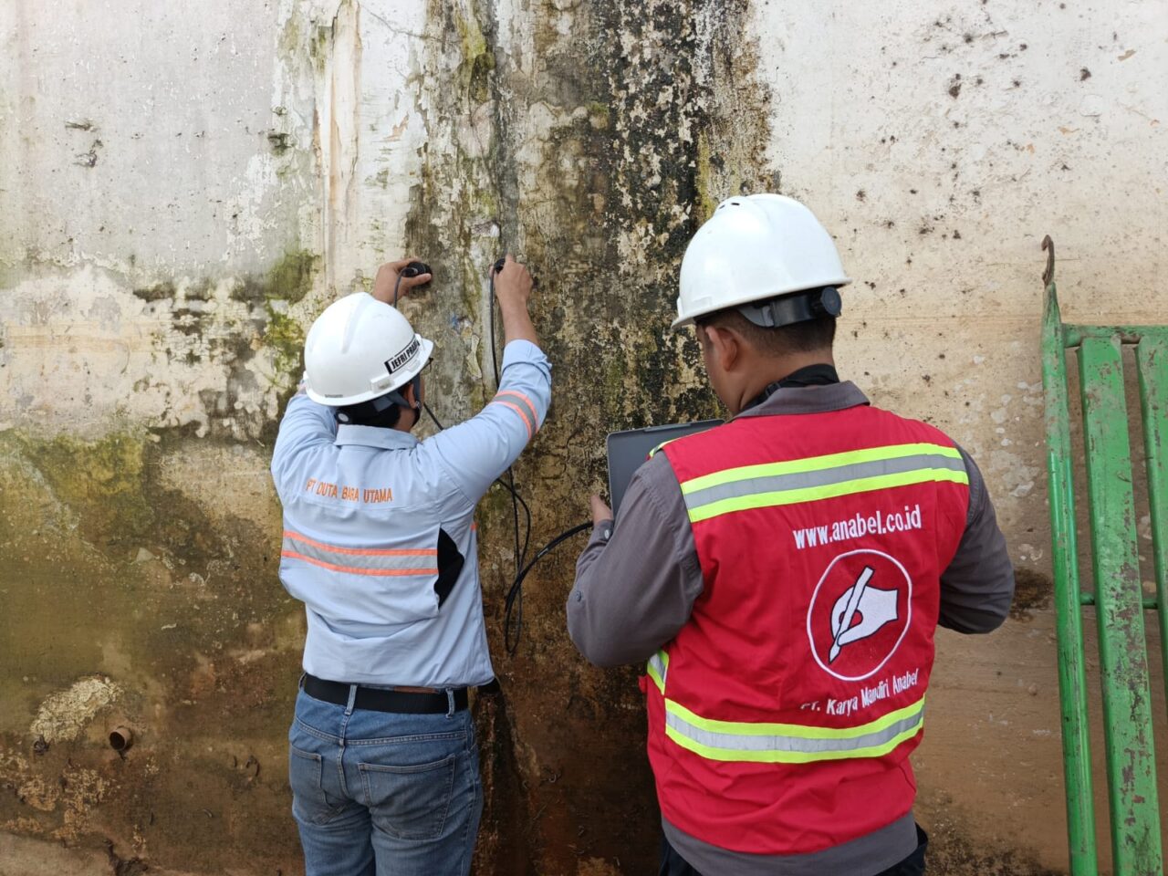 Pengujian sondir dan SPT boring dalam penyelidikan geoteknik di lapangan
